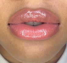 Load image into Gallery viewer, Lipgloss
