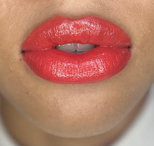 Load image into Gallery viewer, Lipgloss
